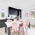 Sofia X 6pax 5min Station -by Easylife Swiss Apartment