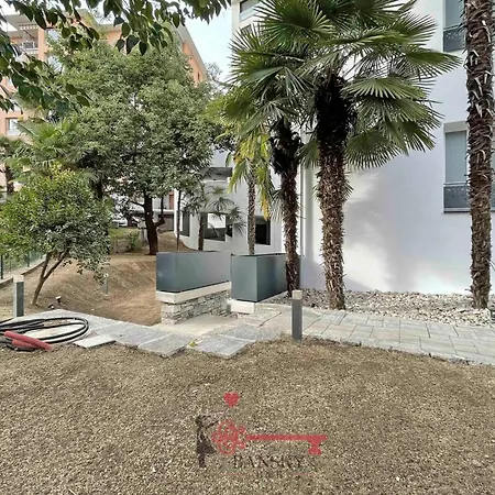 Sofia X 6pax 5min Station -by Easylife Swiss Apartment